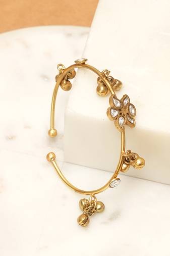 White stones kundan kada