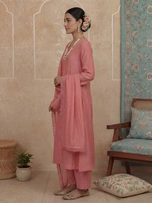 pink solid a-line design lining kurta trouser dupatta set 2