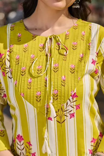 yellow and white floral-printed yoke with vertical pintuck detailing kurta trouser dupatta set