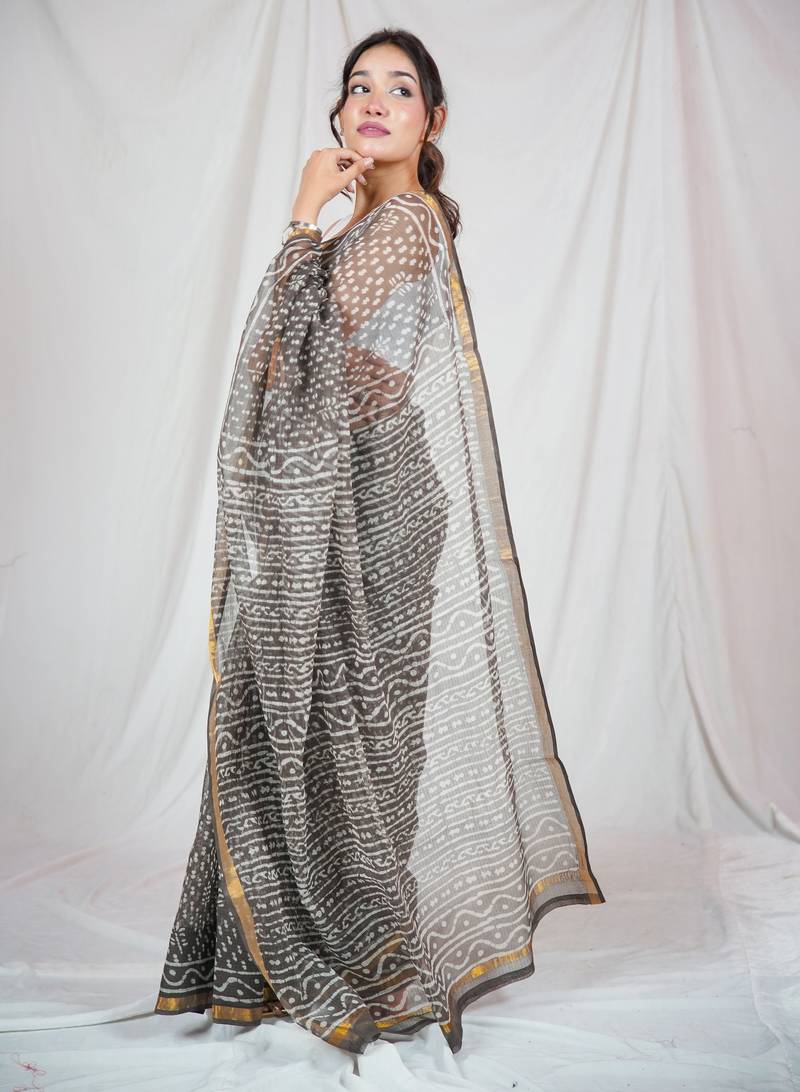 charm kota doria saree with unstitched blouse