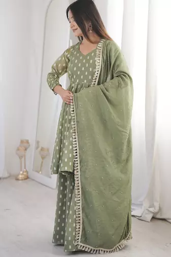 pear silk festive kurta set