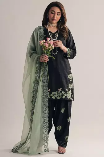 black roman silk festive kurta set