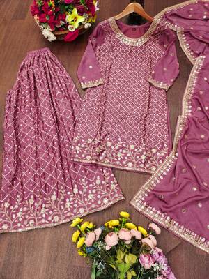 pink chinon festive kurta set 4