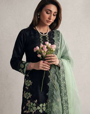 black roman silk festive kurta set 3