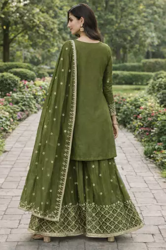 mehendi chinon festive kurta set