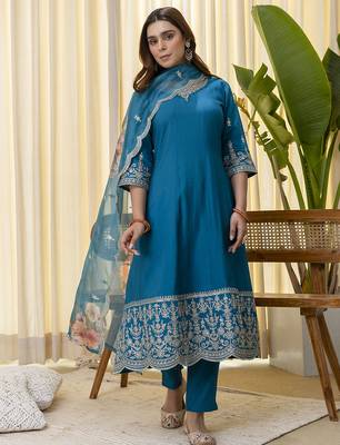 royal-blue silk blend festive kurta set 1