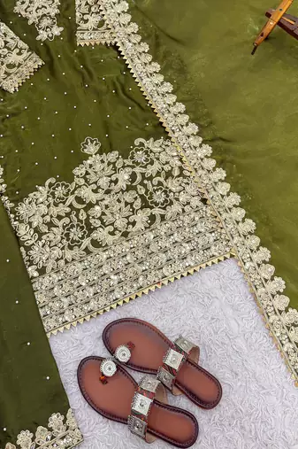 mehendi silk festive kurta set