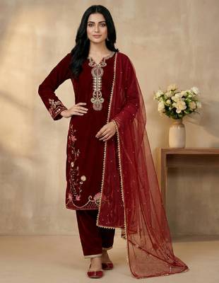 maroon velvet festive kurta set 2