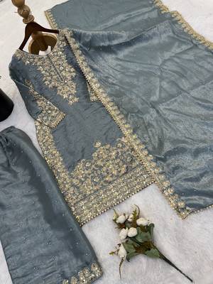 grey silk festive kurta set 4