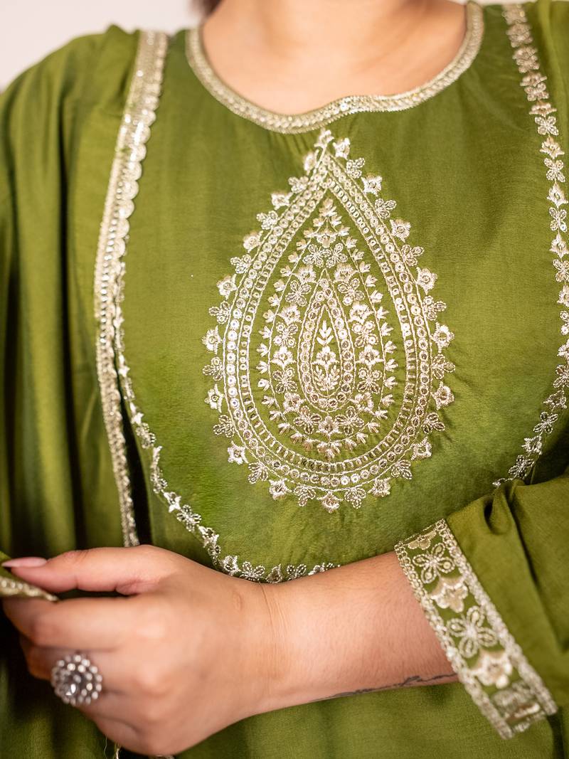 mehendi silk blend festive kurta set