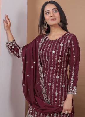 maroon crepe festive kurta set 3
