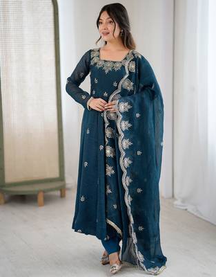 teal silk festive kurta set 1
