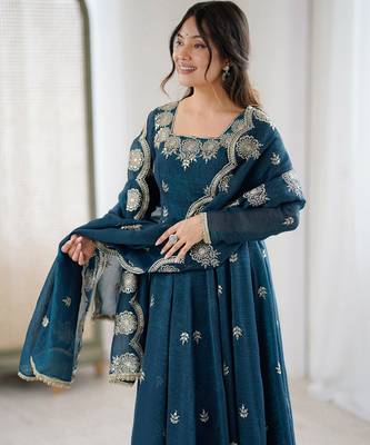 teal silk festive kurta set 3