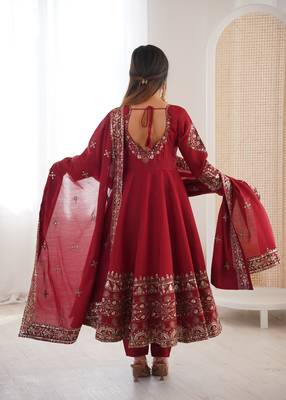 maroon roman silk festive kurta set 3