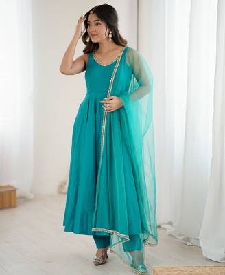 blue chanderi silk festive kurta set 1