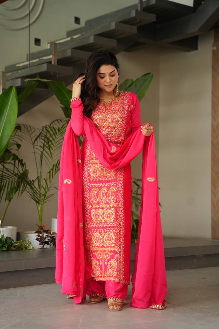 pink chinon festive kurta set