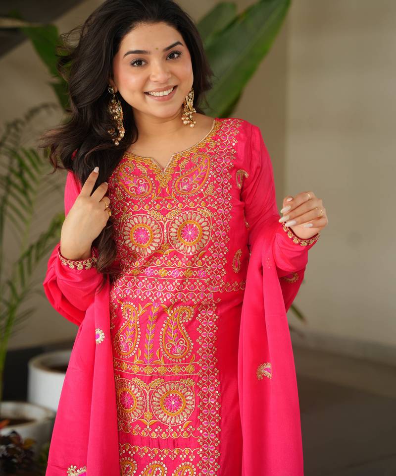 pink chinon festive kurta set