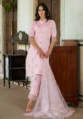 light-pink silk blend festive kurta set 2