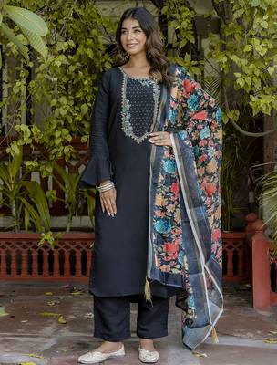black viscose festive kurta set 1