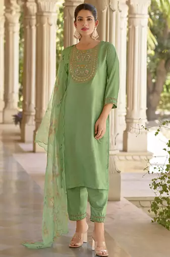 pear silk blend festive kurta set
