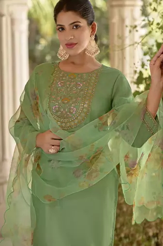 pear silk blend festive kurta set