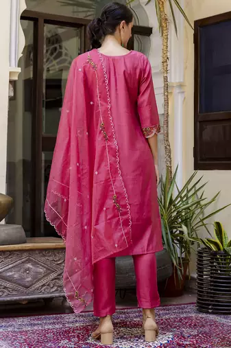 pink viscose festive kurta set