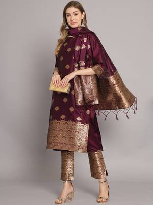 purple jacquard festive kurta set 1