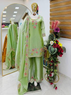 Green jimi choo embroidered palazzo suit set with dupatta 2