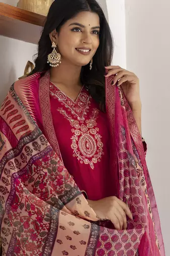pink jacquard festive kurta set