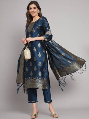 navy-blue jacquard festive kurta set 2