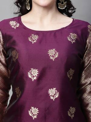 purple jacquard festive kurta set 4