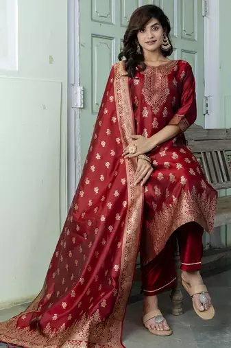 maroon jacquard festive kurta set