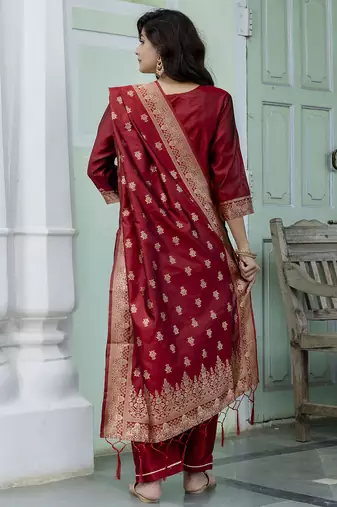 maroon jacquard festive kurta set