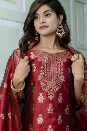 maroon jacquard festive kurta set