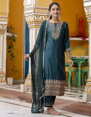 teal-green silk blend festive kurta set 3