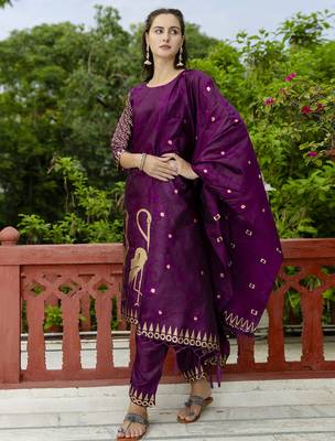 purple jacquard festive kurta set 2
