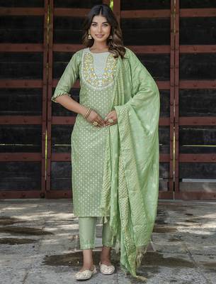 pear chanderi silk festive kurta set 1