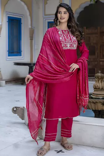 pink chinon festive kurta set