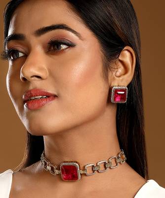 Red stone embellished choker set 1