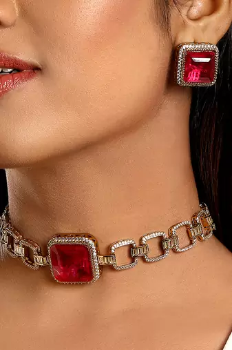 Red stone embellished choker set