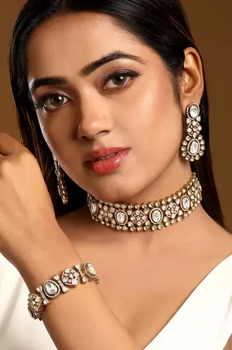 Gold plated kundan polki choker set