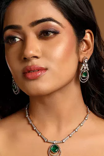 Green stone polki collar necklace set