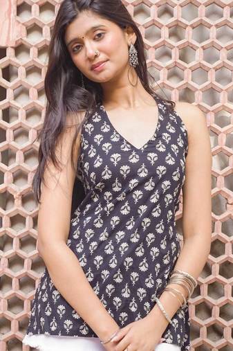 The Charcoal Boota Halter Kurti