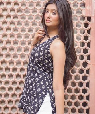 The Charcoal Boota Halter Kurti 3