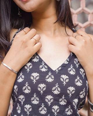The Charcoal Boota Halter Kurti 4