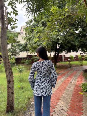 The Indigo Jaal Flared-Sleeve Kurti 2