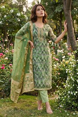 Green organza banarasi handwork suit set with dupatta 1