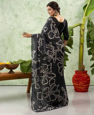 Black chiffon checked printed saree 3