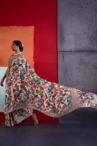 Green cotton crepe geometrical printed saree