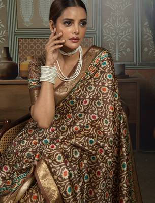 Brown silk blend floral printed saree 5